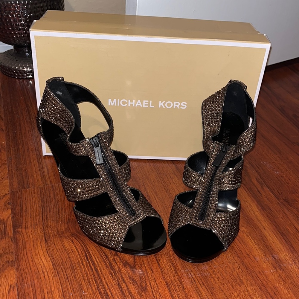 Michael Kors brown 9.5 heels